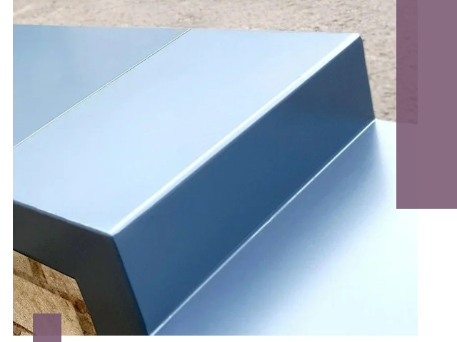 Крышки на парапет в Лянторе: изготовление и монтаж под ключ