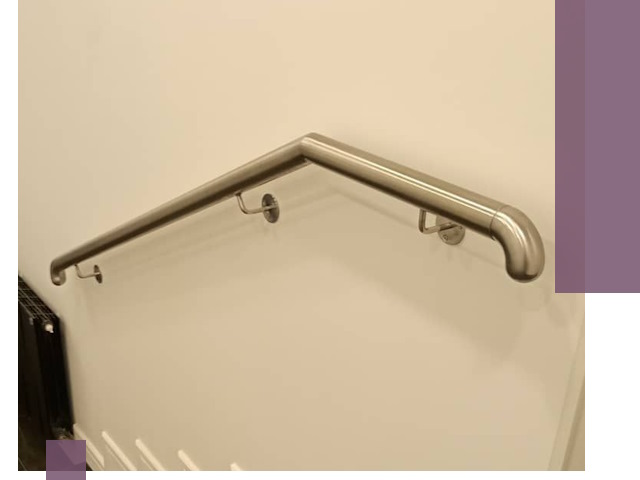 Изготовление пристенных поручней в Лянторе под ключ за сроки